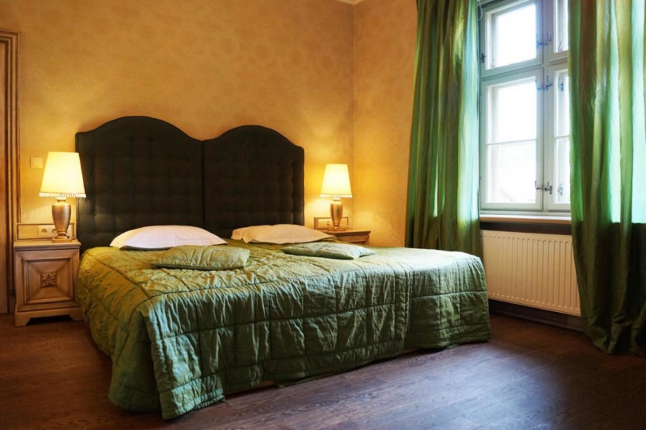 Berberys Park Hotel Kazimierz Dolny Exteriör bild